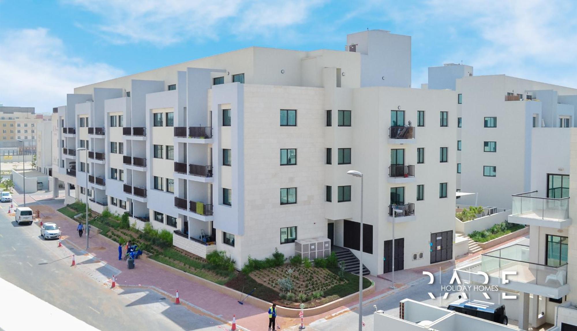Apartment Rare - Jumeirah Village Circle - La Riviera Estates A - R318